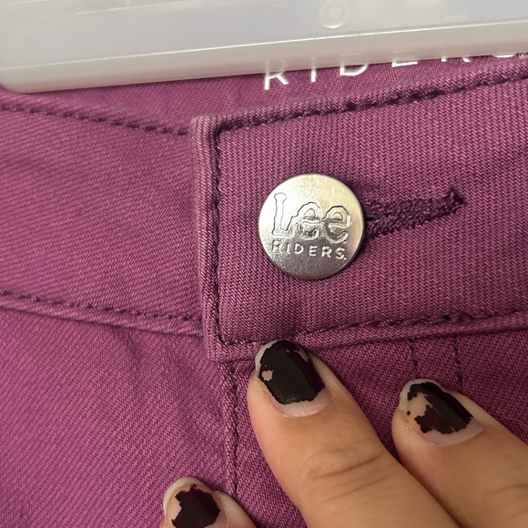 Lee riders mid rise Bermuda Purple Shorts - Picture 3 of 6